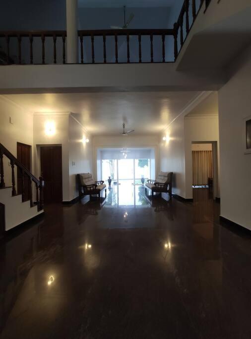 Riveria Portico - River Side 6 Bedroom Private Pool Bungalow North Paravur エクステリア 写真